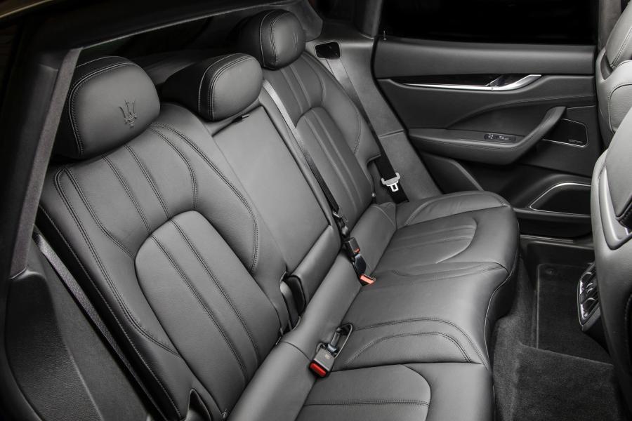 Интерьер Maserati Levante 2017 года  (AU) (фото 51 из 55)